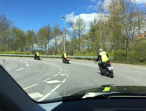 Young Drivers Køreskole · Kørekort til bil og motorcykel i Esbjerg.